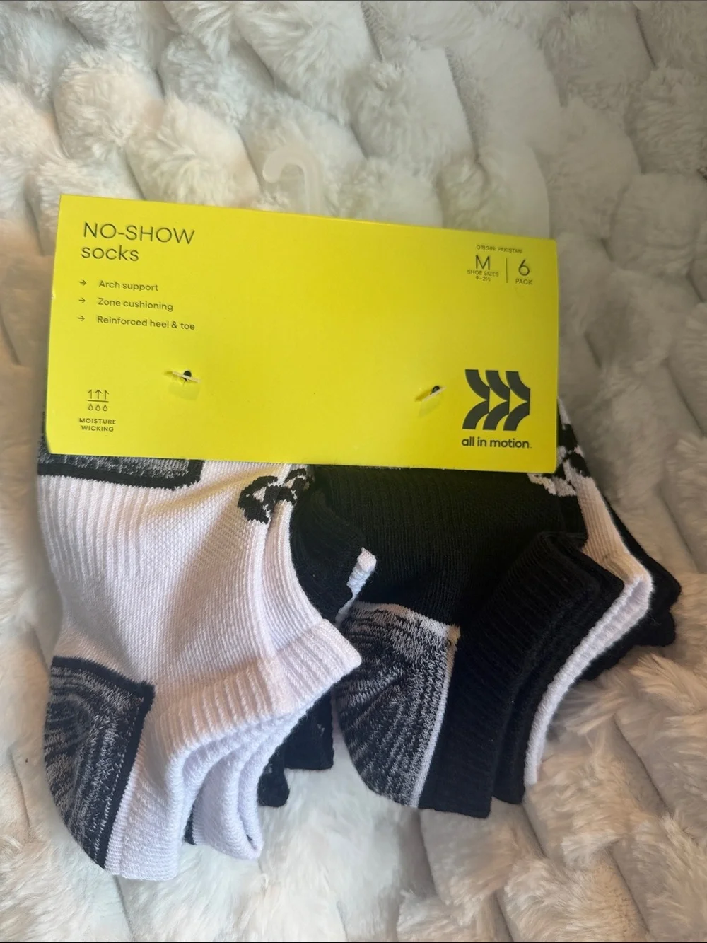 all in motion Men’s No-Show Athletic Socks – Black & White (6 Pack)